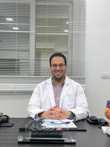 دكتور عمر الطحان استشاري القلب والقسطرة العلاجية